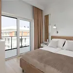Luna Apartment *